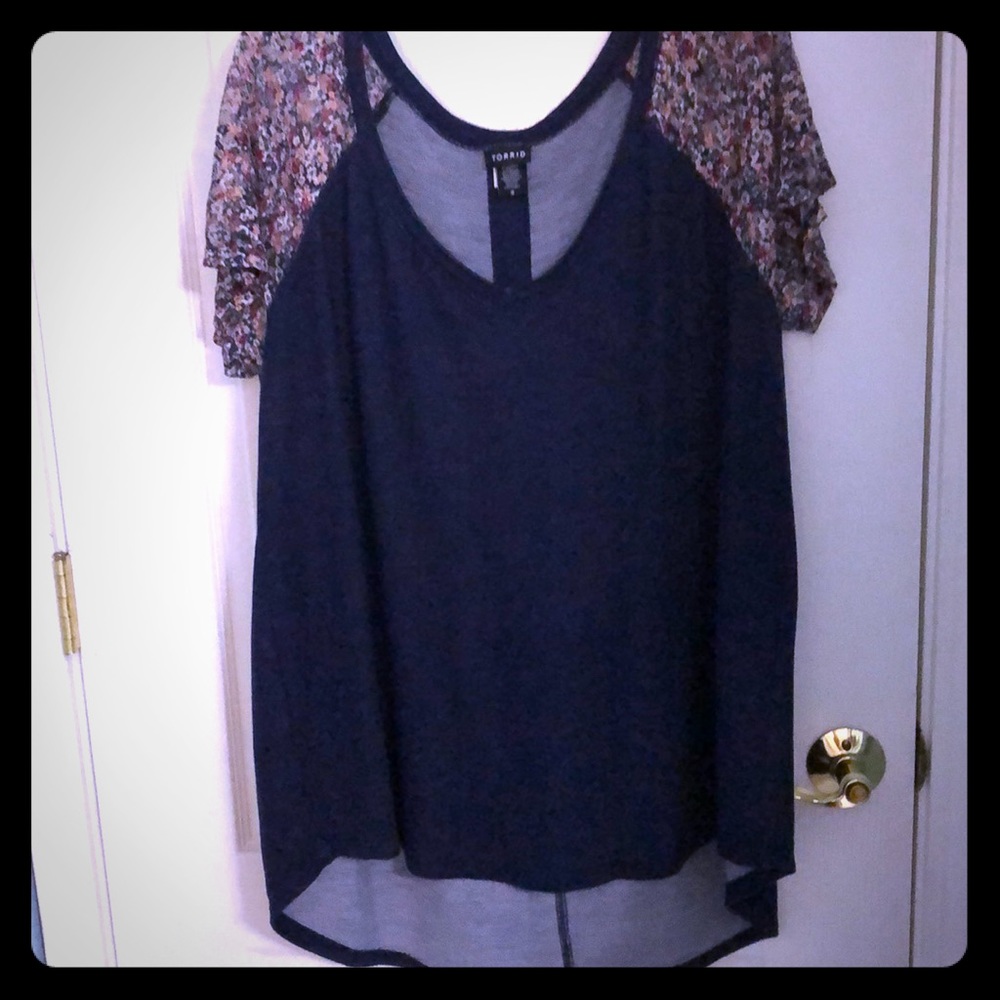 Floral sleeved tee